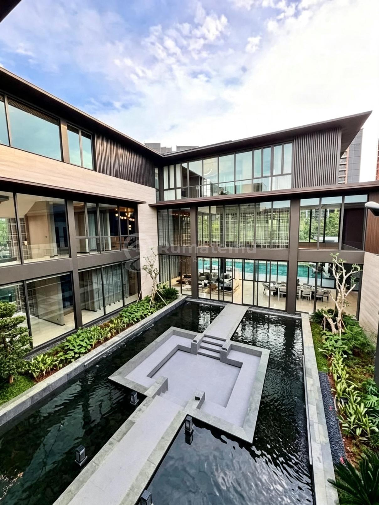 Rumah Lokasi Strategis, 3 Lantai,Island Villa At Navapark BSD City