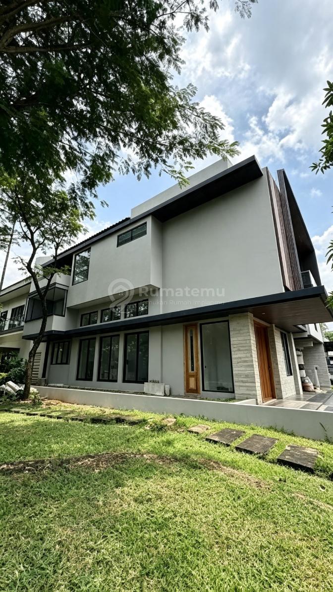 Dijual Rumah Bagus di Foresta, BSD Luas 14X20