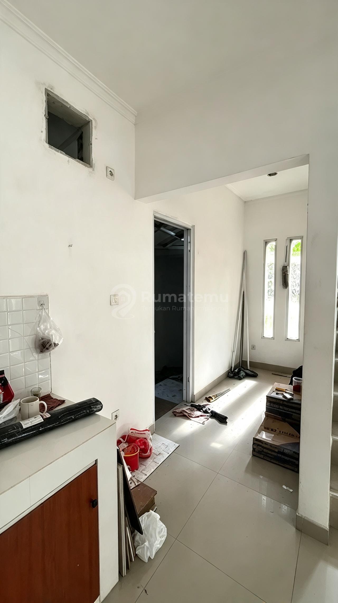 Dijual Rumah Posisi Hook Dpt Taman Samping Luas, Ada Tanah Lebih Blkg Jg