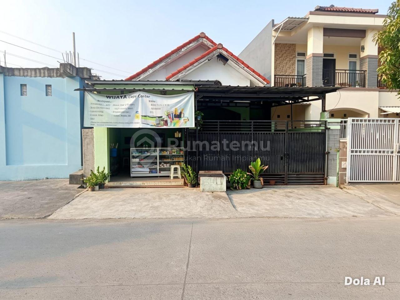 DIJUAL Rumah dengan Lokasi yang Strategis di Komplek THB, Harapan Indah