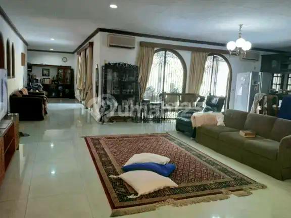 Dijual Rumah Bagus di Daerah Kebayoran Baru Jakarta Selatan
