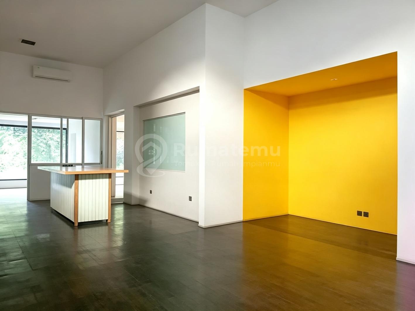 Ruangusaha Cocok untuk Kantor di Kemang