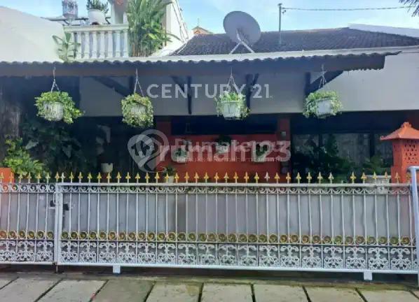 Rumah Asri dan Nyaman 2Lantai Lokasi Premium di Salemba Jakpus