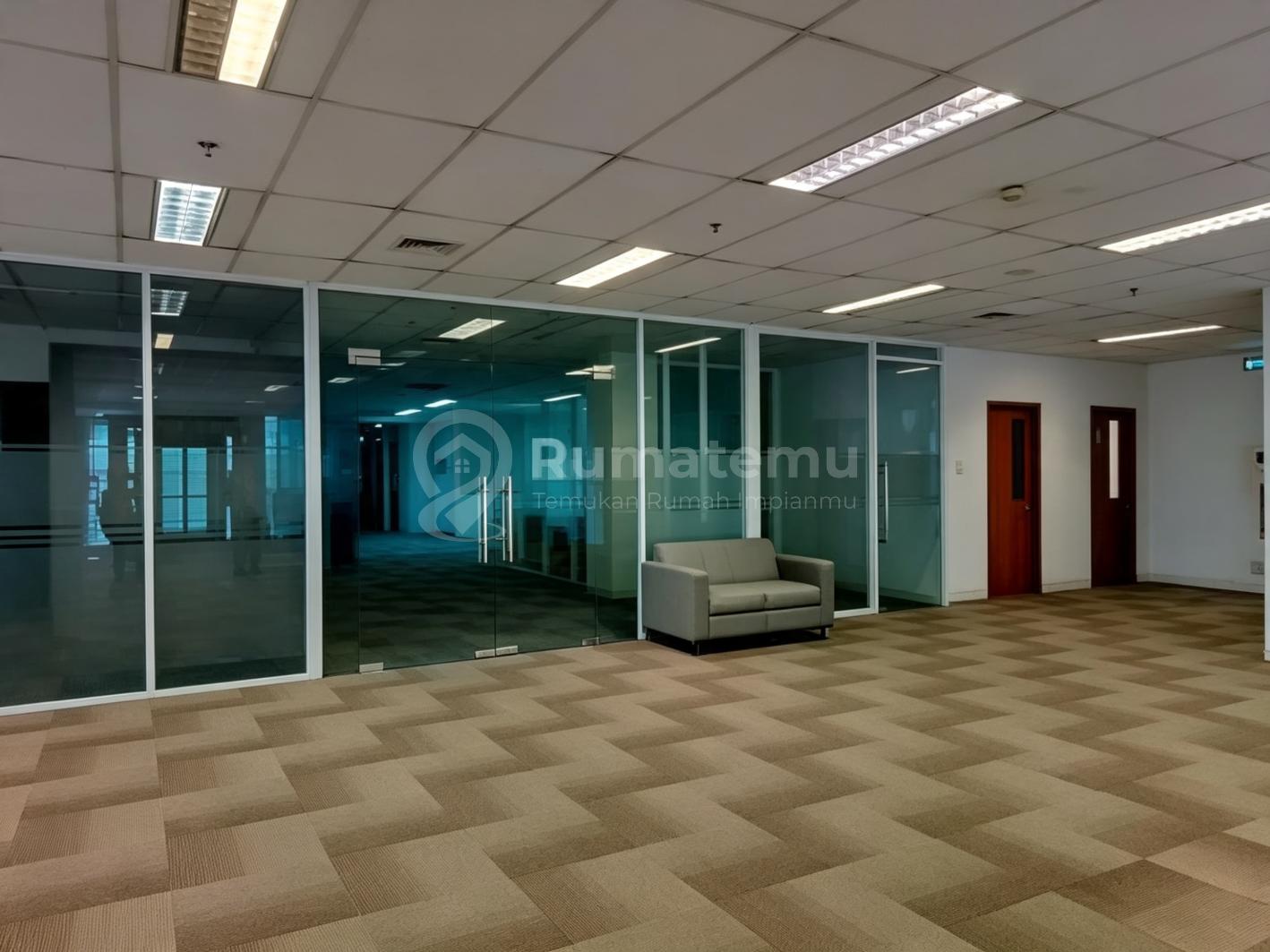 Di Sewa Office Space Siap Pakai di Gedung Cni Puri Indah Jakarta Barat