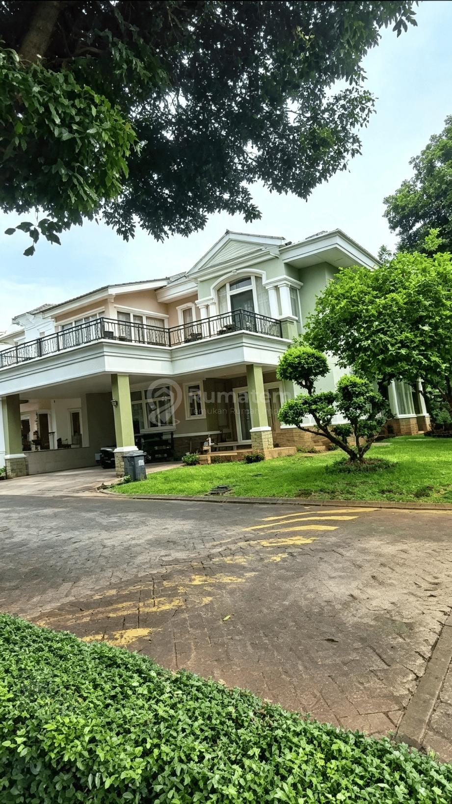 Rumah 2 Lantai Cantik Semi Furnished Timur Lokasi Premium Cibubur