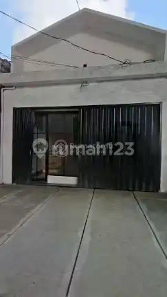 Rumah Hook 5X33, Pinggir Jalan Raya Area Pondok Labu