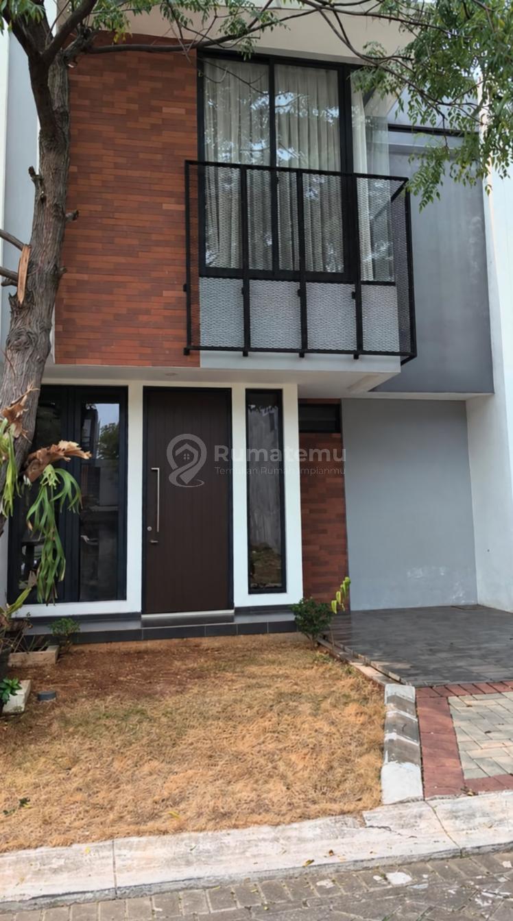 Rumah Dijual di Graha Raya Bintaro, 2 Lantai Siap Huni dengan Walk-in Closet dan SHM