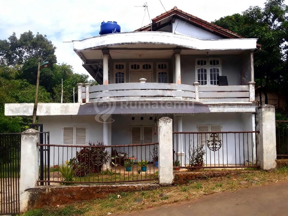 Dijual Rumah 2 BR Terawat Siap Huni Lokasi Strategis di Mande, Cianjur Jawa barat