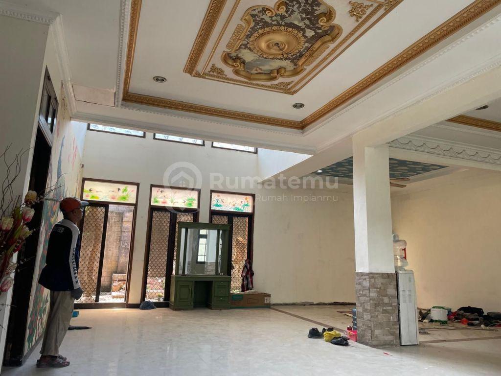 DIJUAL & DISEWAKAN CEPAT Rumah Cluster 2 Lantai dengan Lingkungan yang Asri, Nyaman dan Strategis di Harapan Indah Regency, Bekasi
