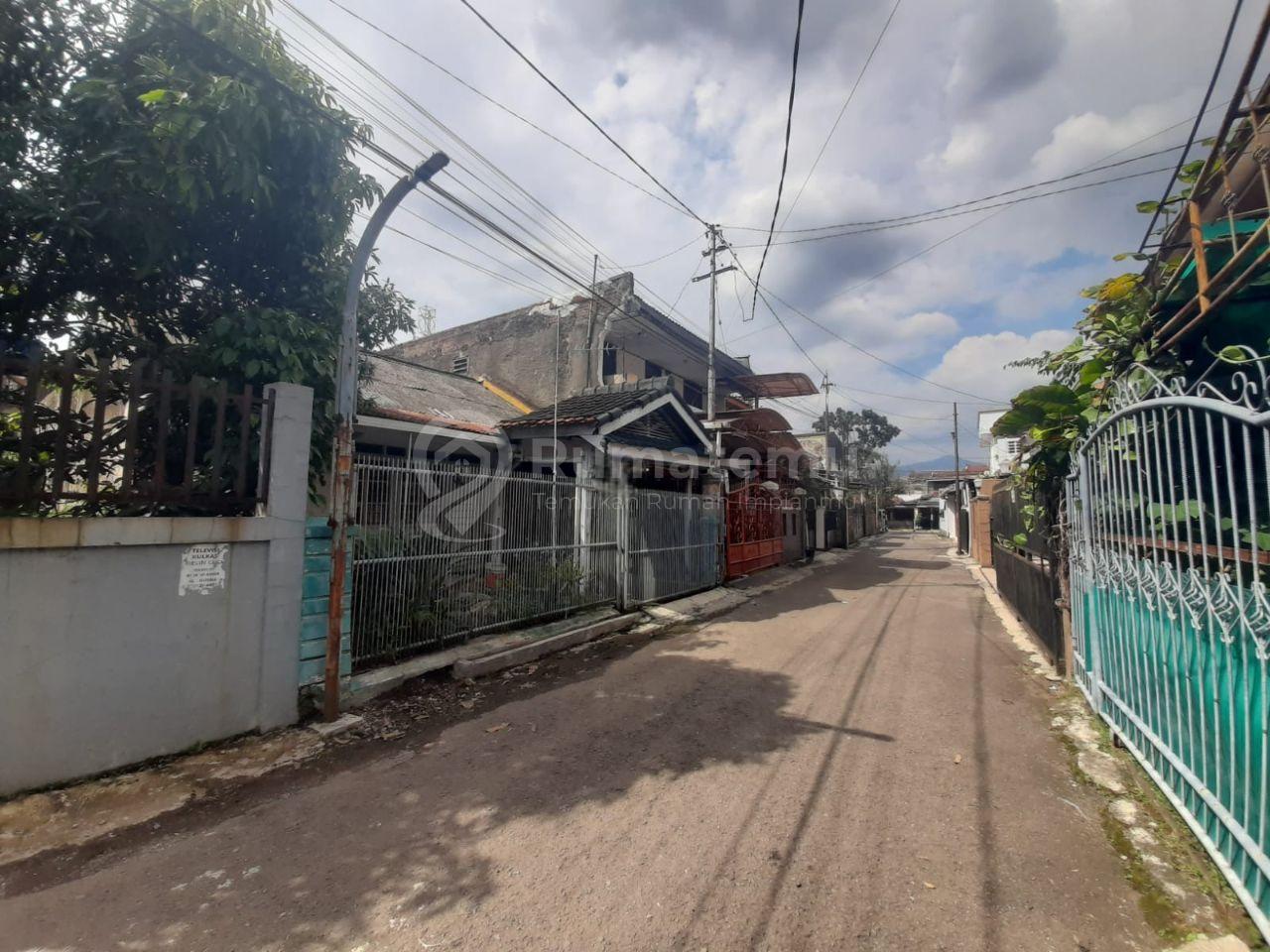 RECOMENDED DIJUAL CEPAT RUMAH SUKALUYU SAYAP JALAPRANG SURAPATI DEKAT GEDUNG SATE KOTA BANDUNG