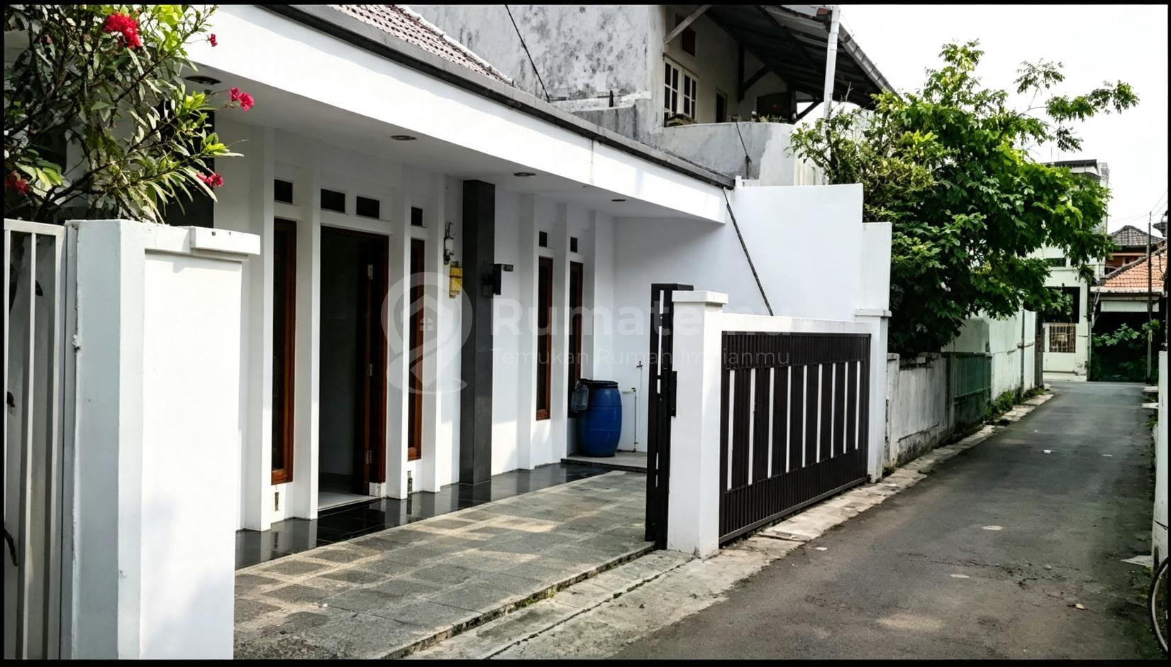 Rumah Tebet di Sewakan Dekat Taman Eco Park