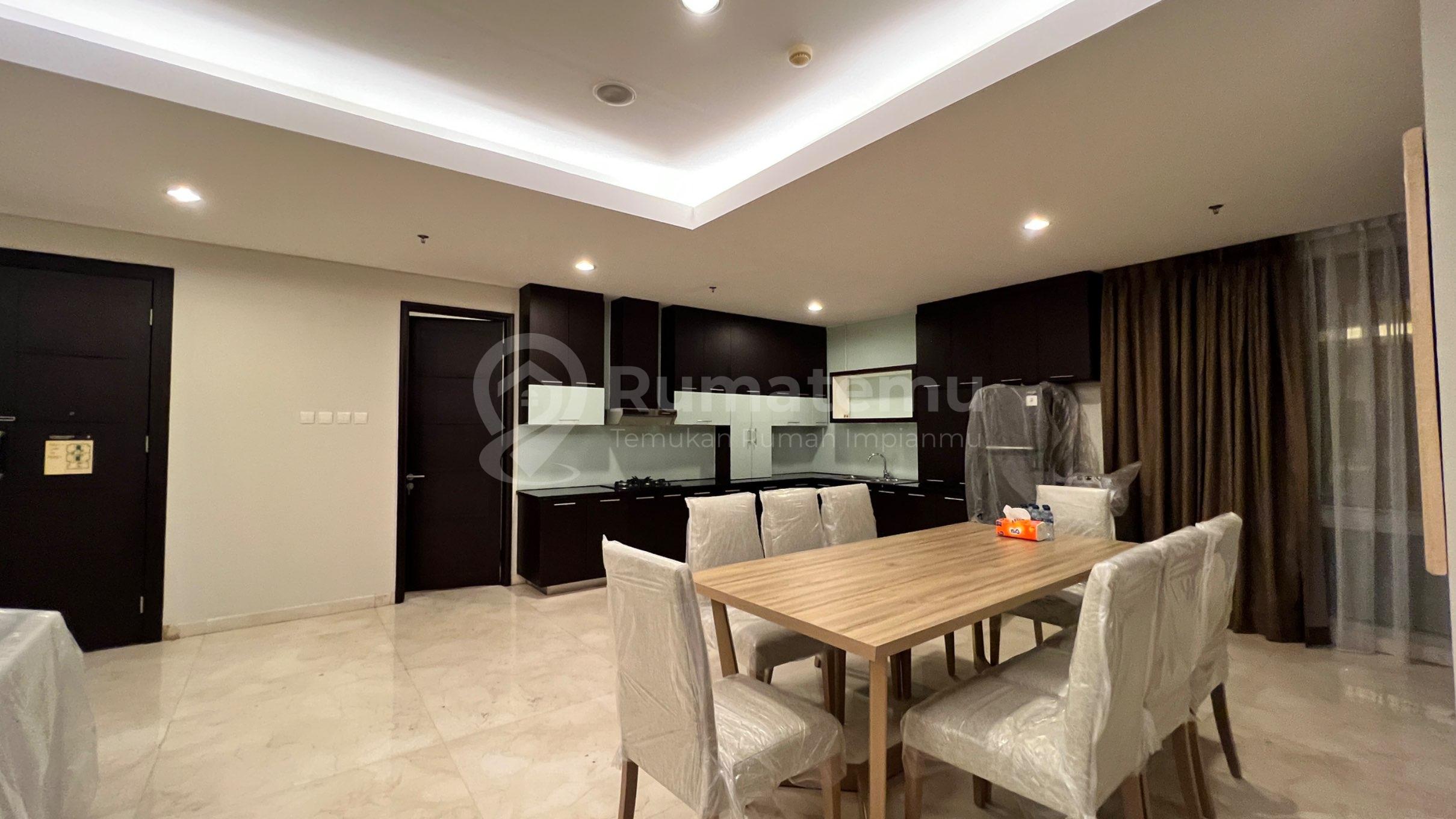 Apartement The Masterpiece 3BR Private Lift Dijual Cepat