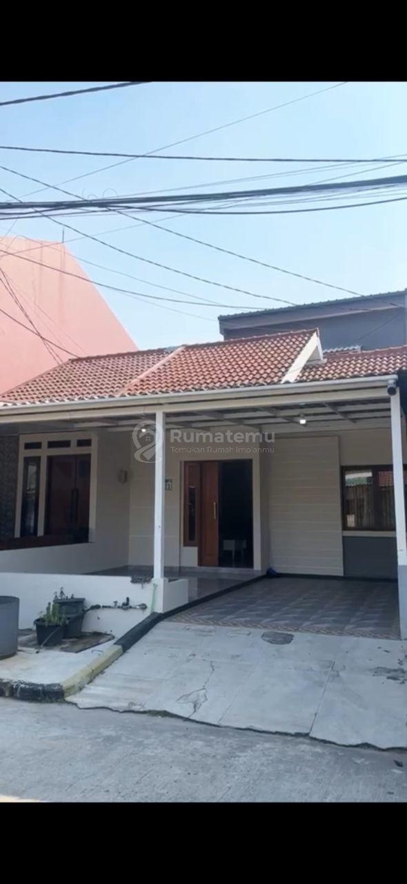 Rumah 1,5 Lantai Rapih Siap Huni di Cluster Dahlia Harapan Mulya Bekasi Jawa Barat