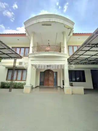 Rumah Besar Bagus Siap Huni.di Daerah Pondok Indah