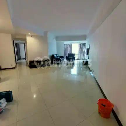 Disewakan Taman Anggrek Unit 3+1br Full Furnish And Renov City