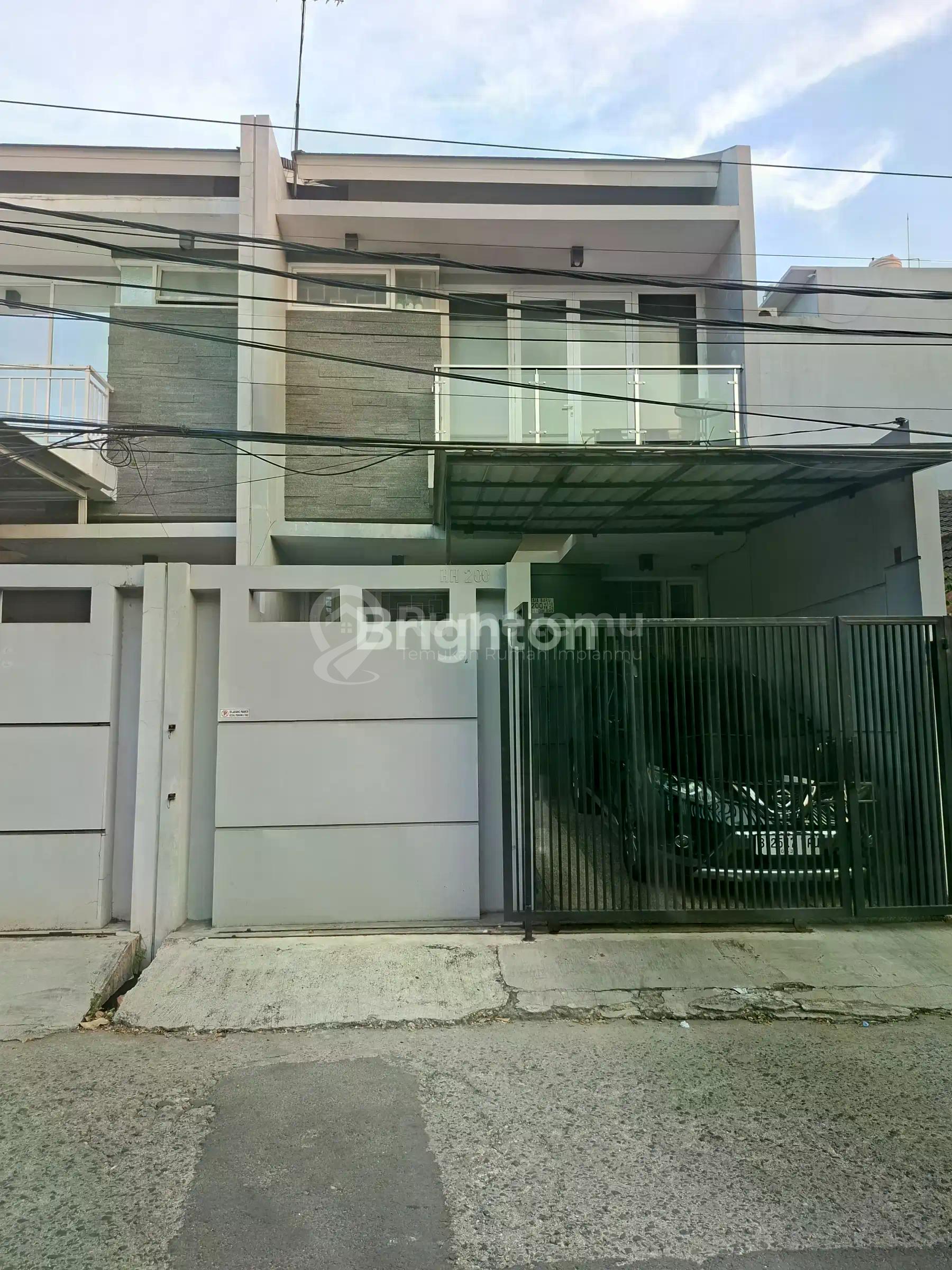RUMAH DURI KEPA, 4 KT 5,5 X 19 M,KEBON JERUK,JAKARTA BARAT