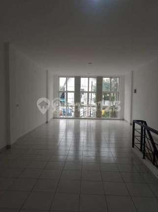 Ruko 2 Lantai di Alam Sutera, 2 Lantai, Siap Huni