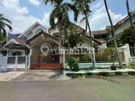 Rumah Bagus Terawat, Siap Huni Dalam Komplek Elit Lebak Bulus