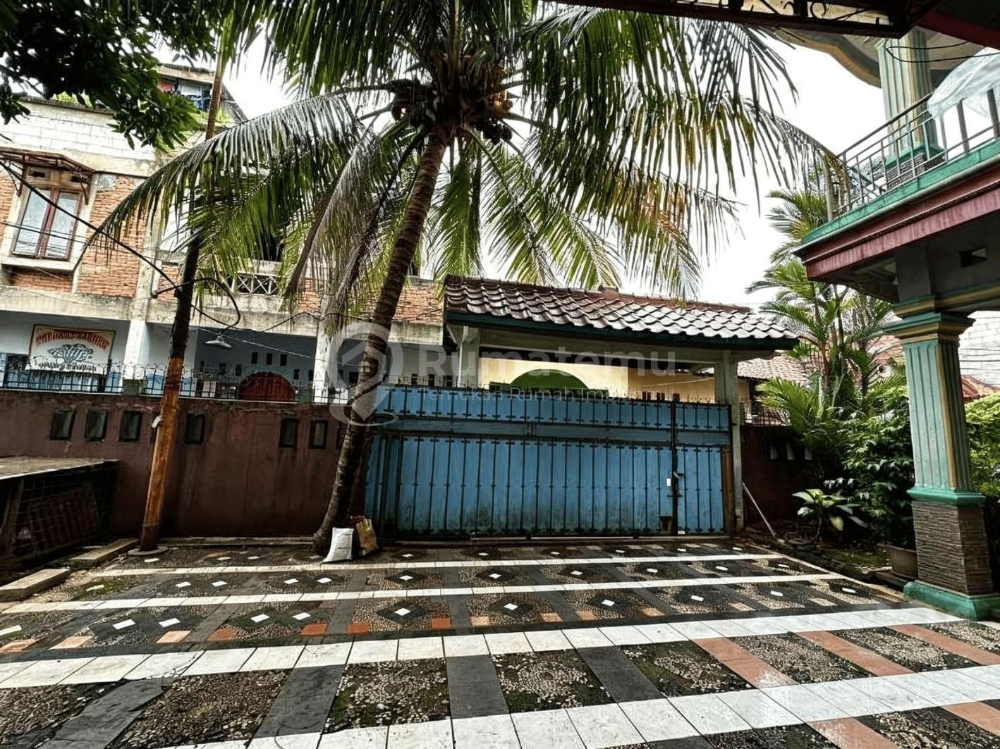 Di Jual rumah 2 lantai siap huni, di daerah Cipedak Dekat ke Arah Depok maupun Ragunan, Lenteng