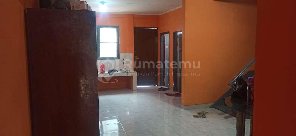 Jual Rumah Komplek Siap Huni Hitung Tanah di Area Bandengan