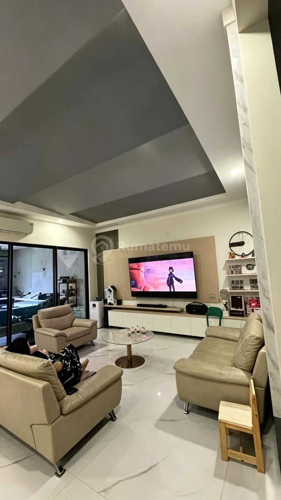 Rumah di Tiara Alam Sutera, Bagus Desainnya, Dekat Binus, Dekat Santa Laurensia