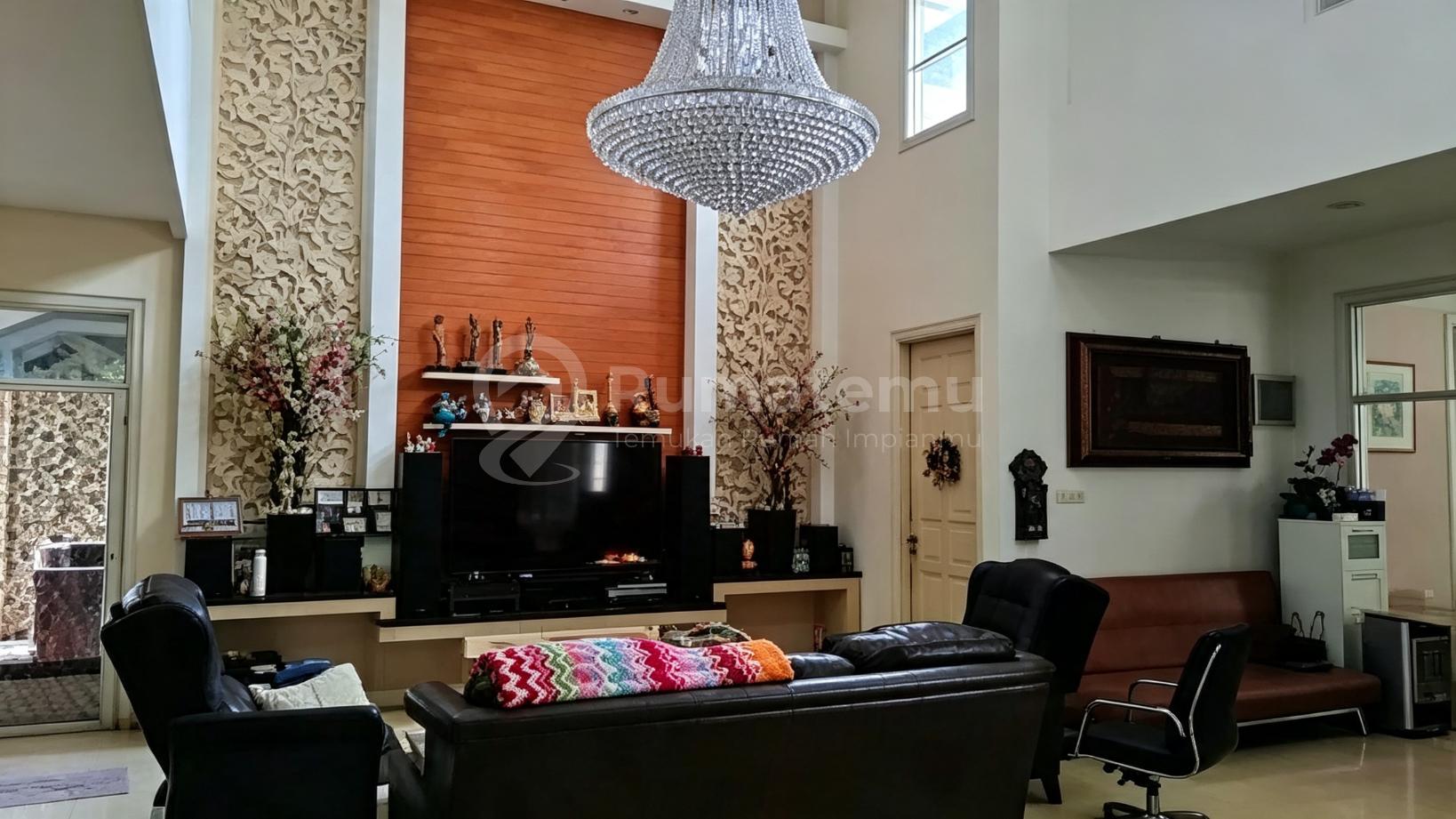 Rumah Mewah di Pondok Indah