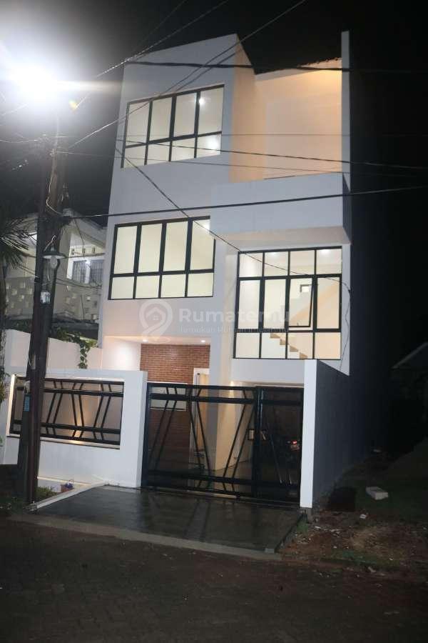 Dijual rumah Baru komplek di Serua, Ciputat Super dekat tol Serpong- Cinere, Tangerang Selatan