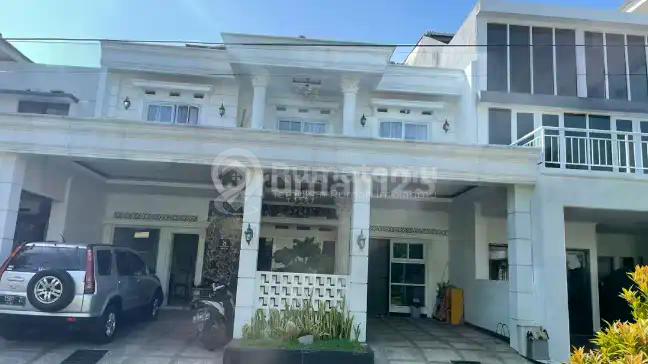 Rumah Cantik 2 Lantai di Margacinta Buah Batu Bandung, Desain Modern