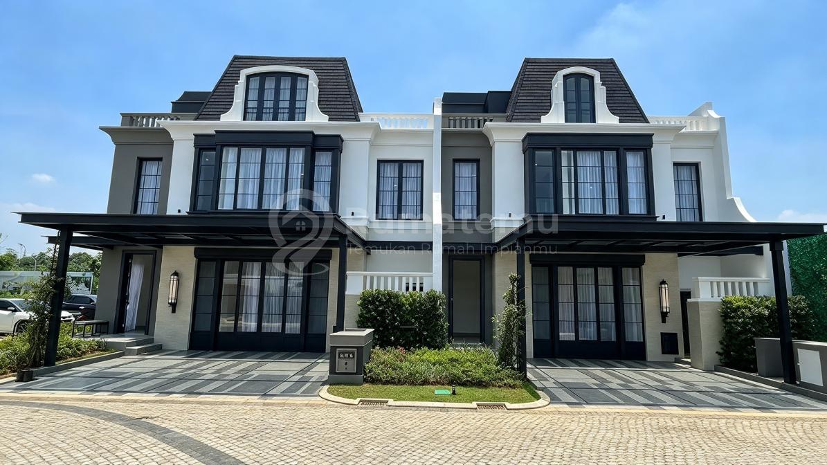 Dijual Rumah 3 Lantai With Attic Konsep Parisian Lt.1 High Ceiling 7m
