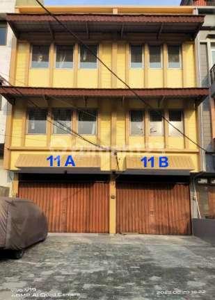 Dijual Cepat / Disewakan 2 Unit Ruko Gandeng di Jl. Pangeran Tb. Angke-Jelambar, Jakarta Barat.