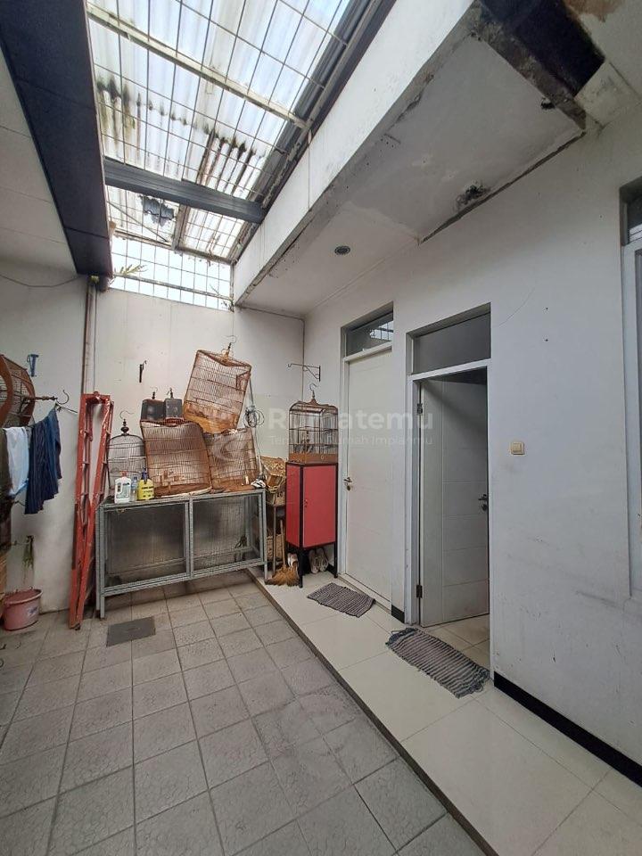 DIJUAL / DISEWAKAN Rumah Hook Strategis di Taman Holis Indah 2 – Bandung