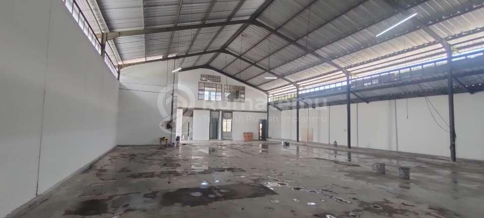 Dijual atau disewakan Gudang kopojaya