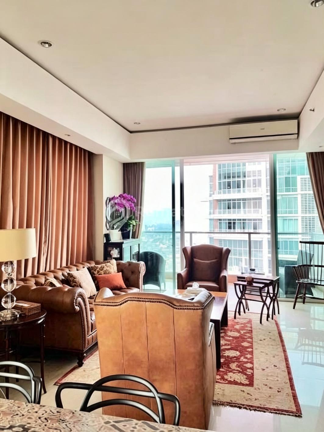 Dijual apartemen Kemang Village Wardrobe City view & pool view, Tower Tiffany, Bangka, Mampang