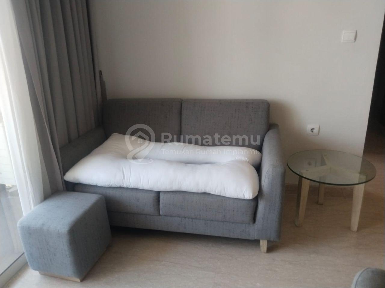 Disewakan Apartemen Menteng Park Tower Emerald 2BR Furnished dengan Private Lift