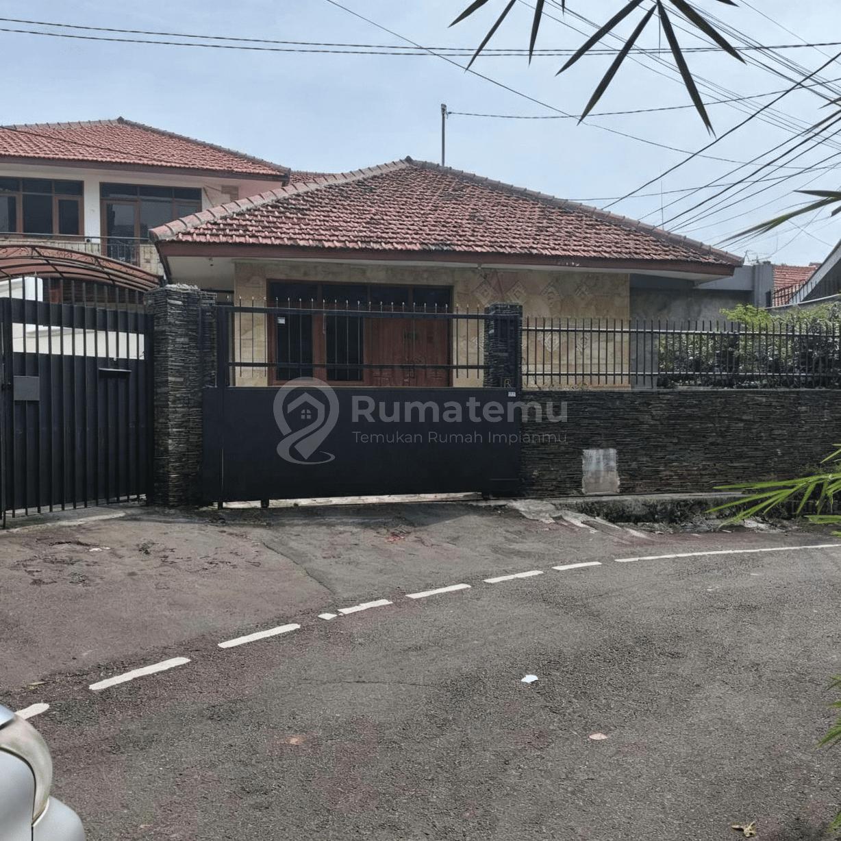 Djual rumah mewah Akses jalan 2 mobil Bendungan Hilir, Tanah Abang, Jakarta Pusat