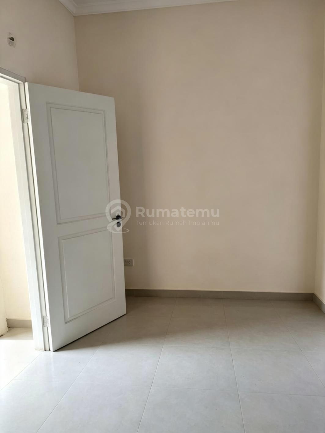 Dijual Rumah Layar Permai PIK Termurah siap huni bagus