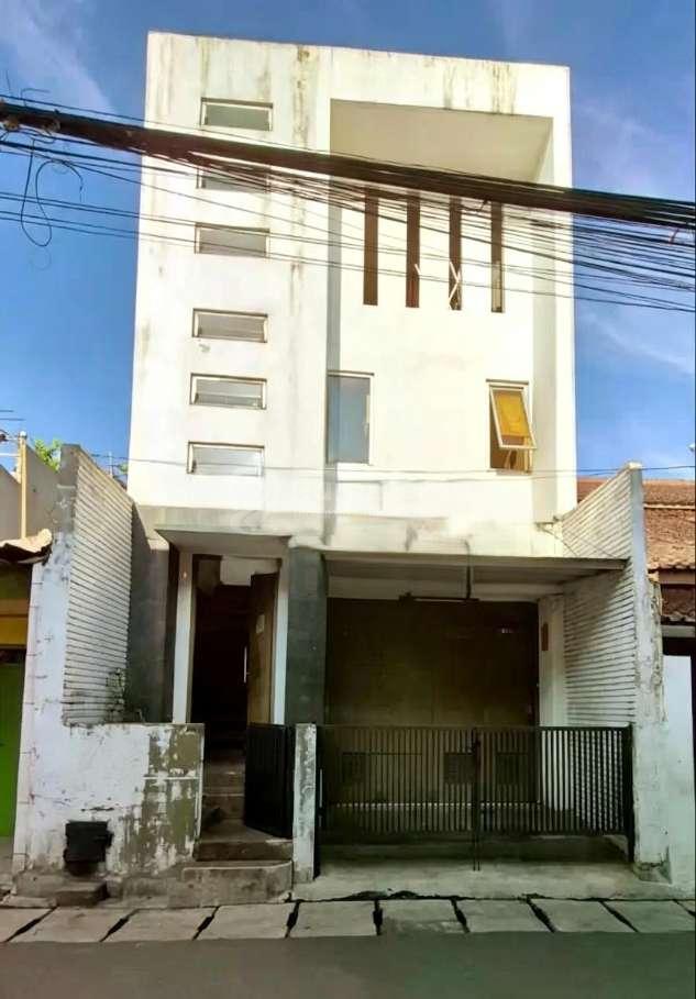 Jual JALAN KARYA UTAMA, GANDARIA UTARA, KECAMATAN KEBAYORAN BARU, JAKARTA SELATAN, JAKARTA