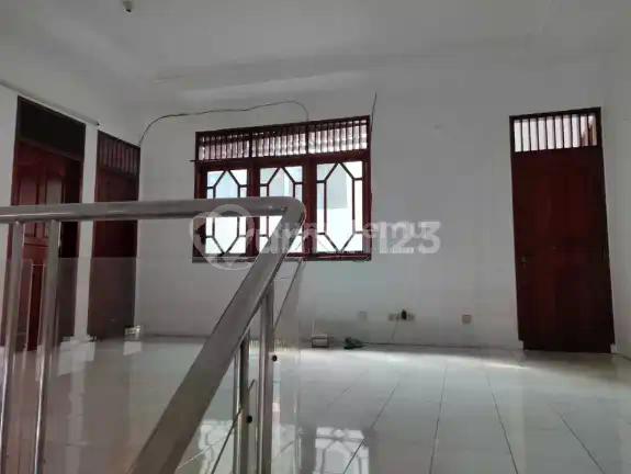 Dijual Rumah Lama Masih Layak Huni Area Senopatijl. Cibulan Kebayoran Baru Jaksel