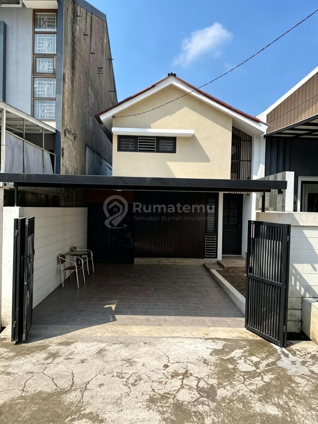 Jual Rumah Cocok untuk Usaha Area Antapani Dekat Kiaracondong, Arcamanik Bandung