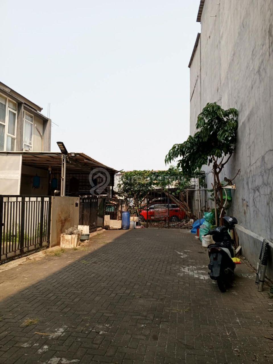 Dijual dan Disewakan Rumah di Jalan Flamboyan