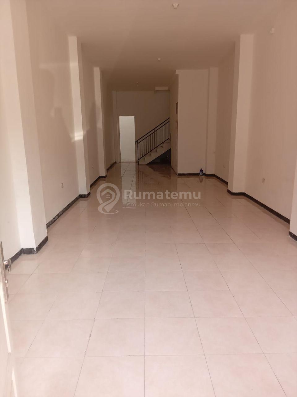 Disewakan Ruko 2 Lantai Cocok Untuk Usaha Dan Kantor Di Cawang Baru