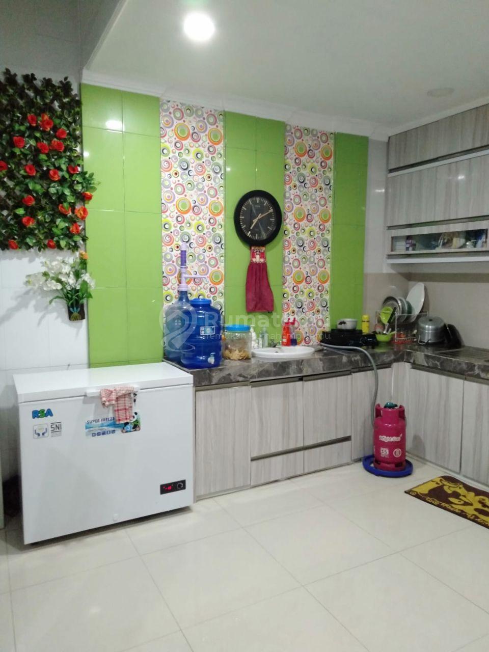 Rumah 3 Lantai Luas di Cluster Royal Residence Pulo Gebang Jakarta Timur | SHM, Full Granit