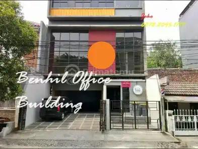 For Sale:  Gedung Kantor Cantik 4 Lt Area Istimewa Bendungan Hilir, Jakarta Pusat.