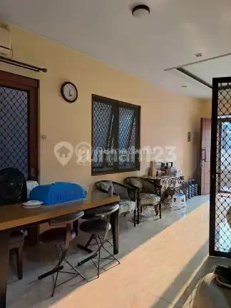 Dijual murah rumah 2 lt di gading residence