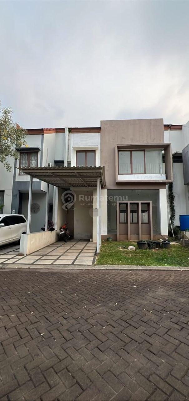 rumah siap huni di JGC cluster depan Cakung Jakarta Timur 
