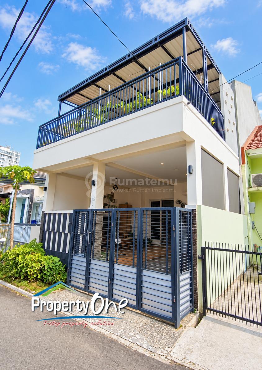 Jual Rumah 2 Lantai Siap Huni di Serpong Park, Semi Furnished, SHM On Hand, Balkon Luas & Dapur Bersih Kotor