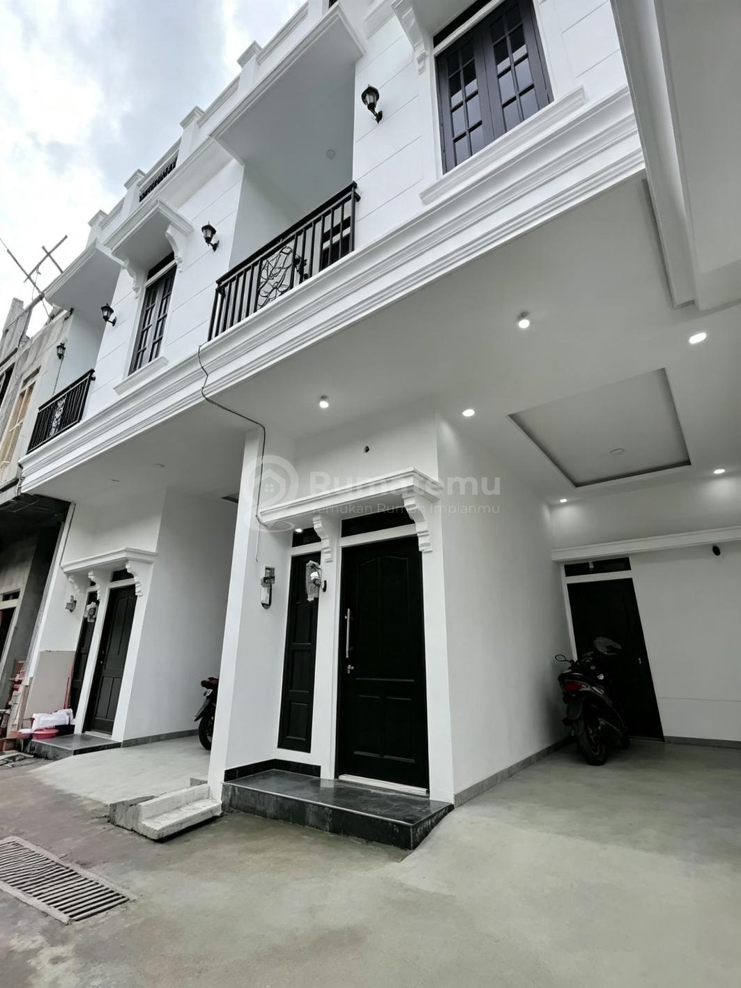 Rumah Baru Siap Huni di Condet Batu Ampar