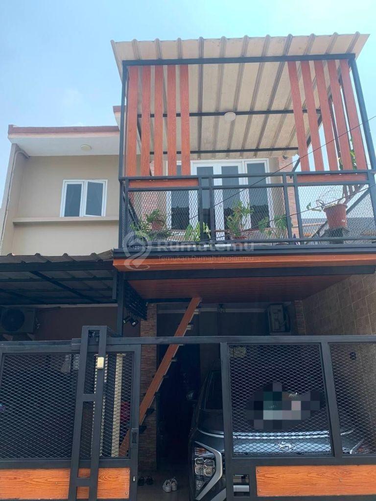 Rumah 2 lantai lokasi strategis dalam cluster siap huni Bintara Bekasi Barat 
