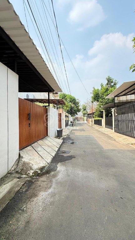 Dijual Rumah Komplek Nyaman 2lt Siap Huni diPondok Aren