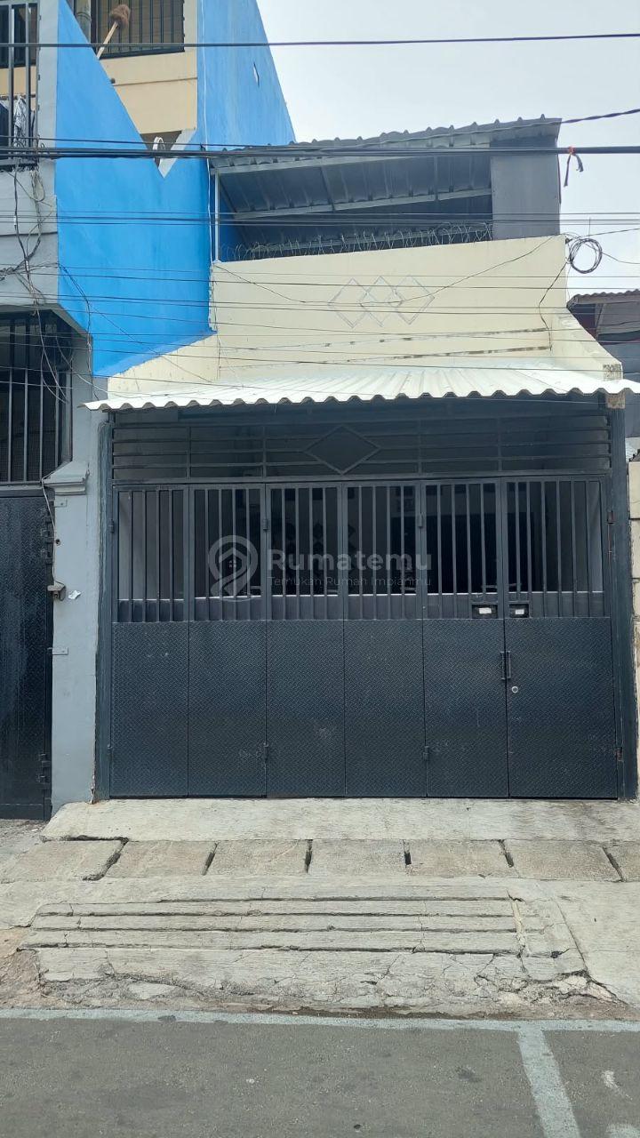 Rumah 2 Lantai Strategis Siap Huni di Taman Sari Jakarta Barat